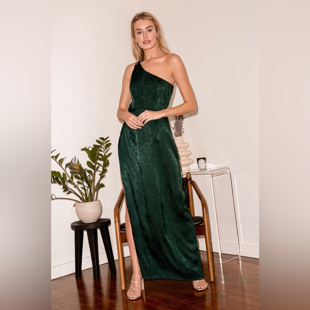 Lulu's Deeply Devoted Medium Emerald Green Jacquard One-Shoulder Maxi Dress